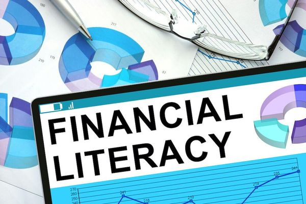Credit union provides financial literacy tools to students